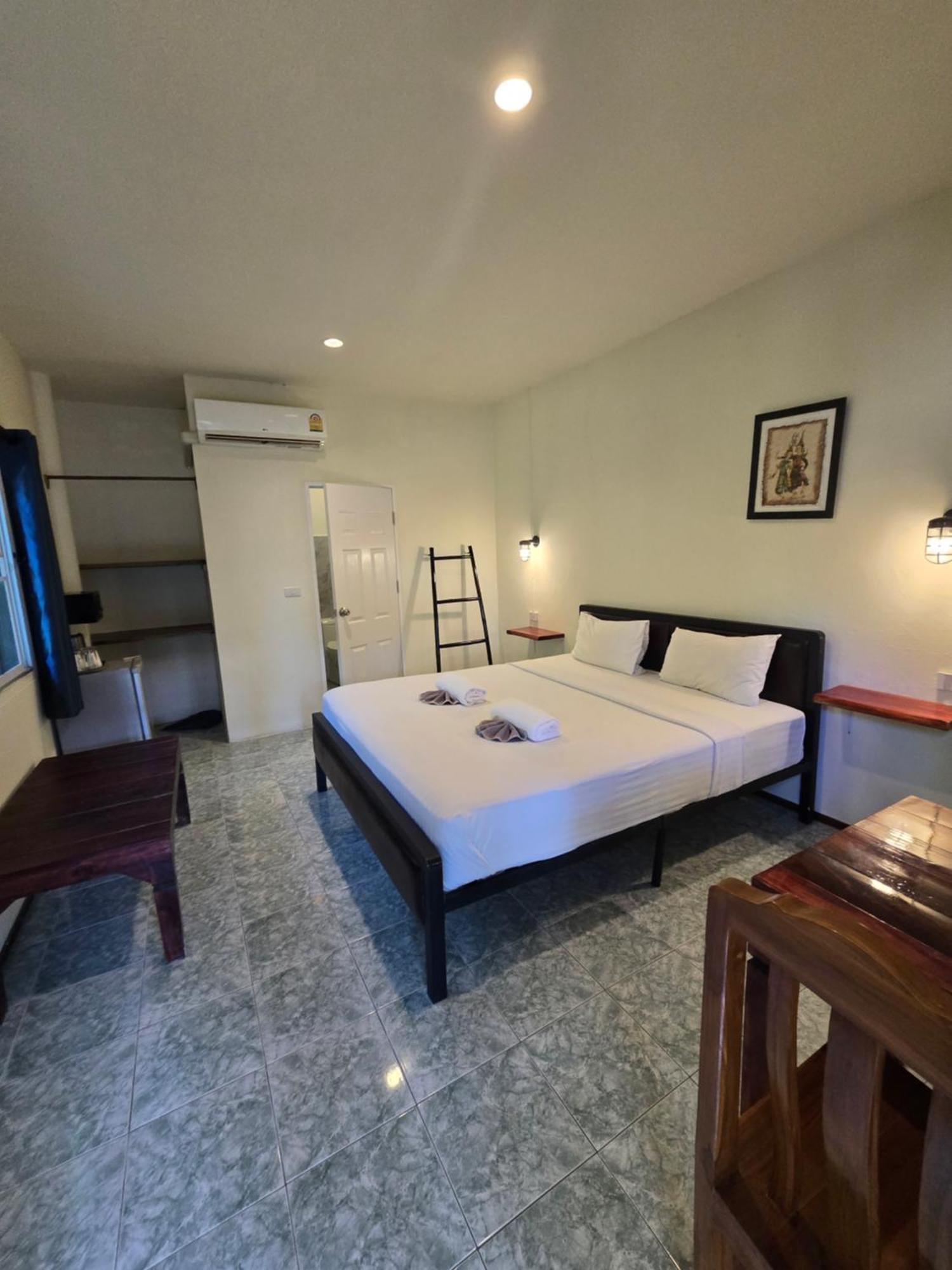The Blue Gecko Hotel Koh Lanta Ngoại thất bức ảnh